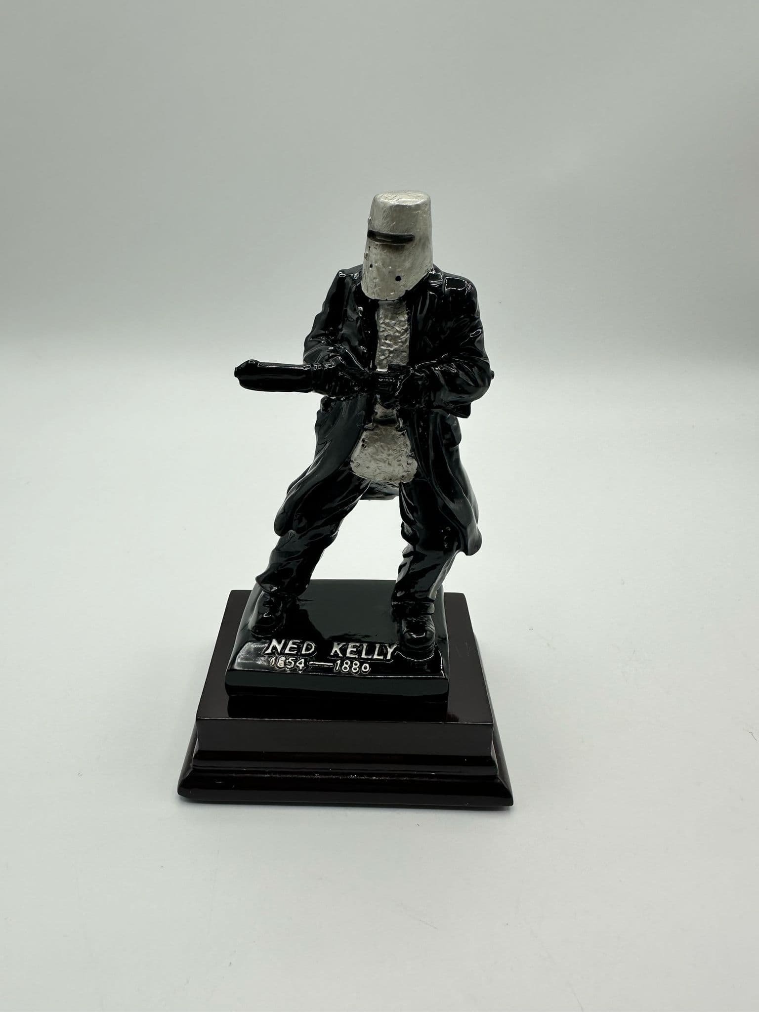 Ned Kelly — 1 Gun, Matte Black